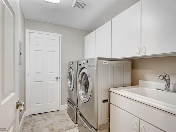 821 Titan Peak Pl, Las Vegas, NV 89144