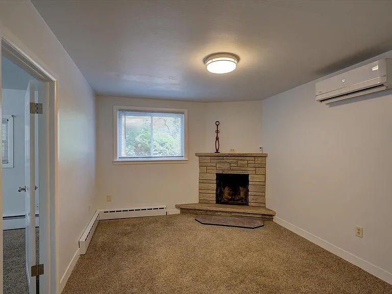 101 N Rosa Rd — Photo 14
