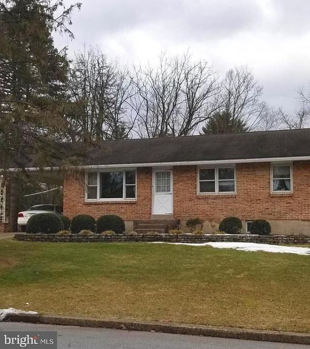 2nd image of 1095 Princeton Dr