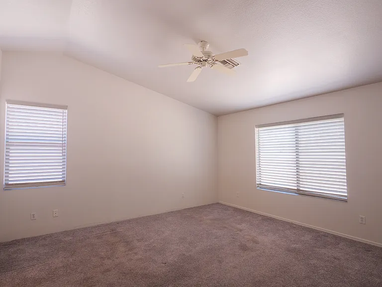 458 W Paseo Rio Grande — Photo 12