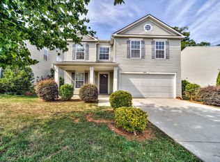 8825 Oak Dr, Charlotte, NC 28269