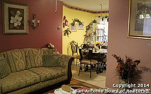 3rd image of 615 Kendalia Ave