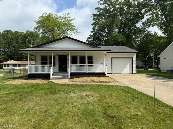 23472 Westchester Dr, North Olmsted, OH 44070