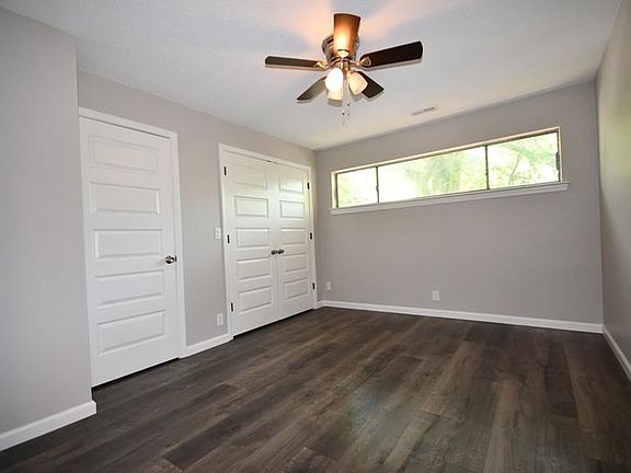 5th image of 5115 Lynnwood Ave