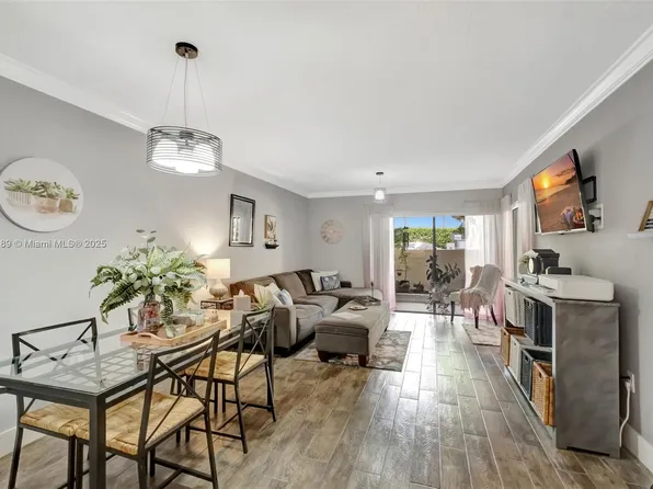 13073 SW 88th Ter S #102-A, Miami, FL 33186