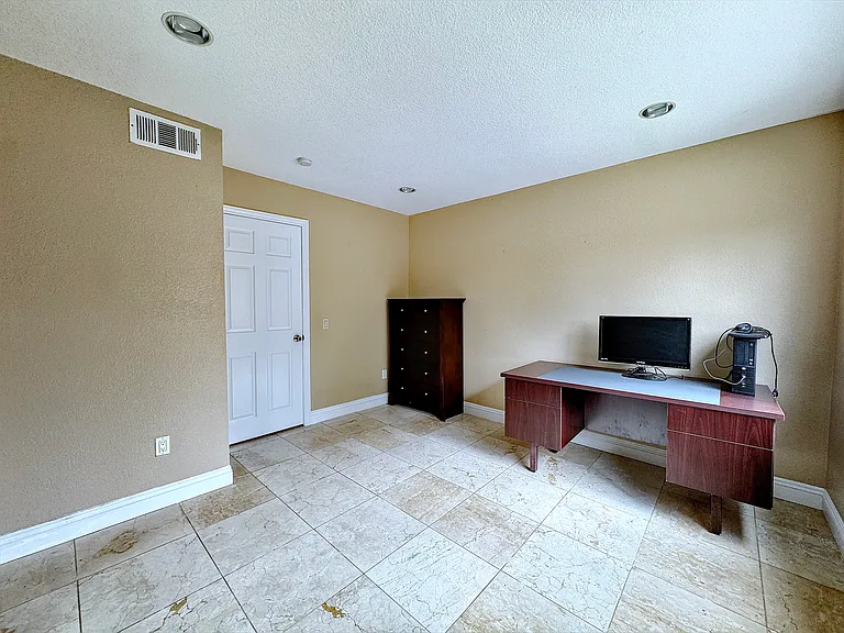 20529 Pacific Dr — Photo 27