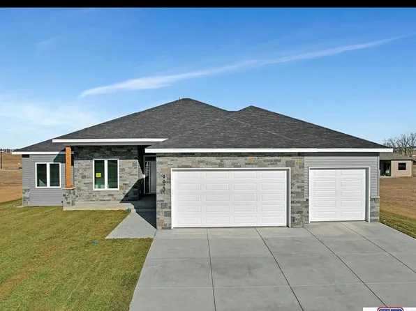 9420 Wilderness Sky Dr, Lincoln, NE 68516