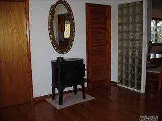 1st image of 425 2nd Ave