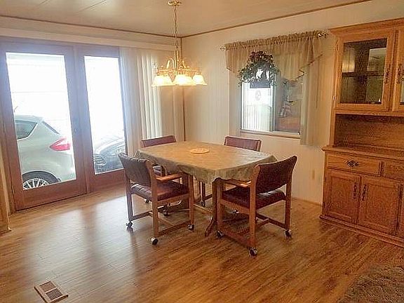 5th image of 13141 Lemon Ave