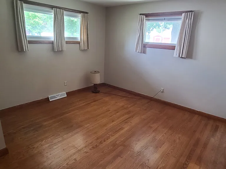297 Maylawn Ave — Photo 11
