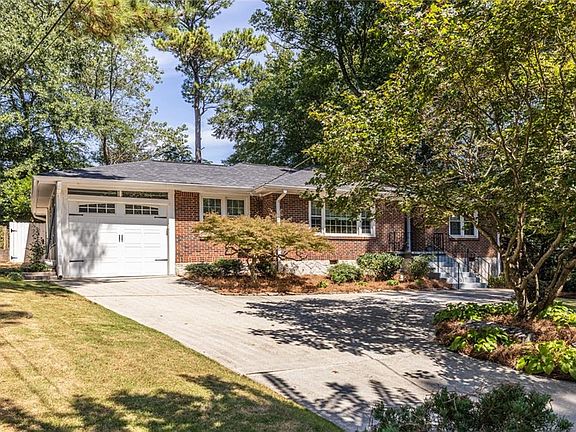 2nd image of 1808 Dyson Dr