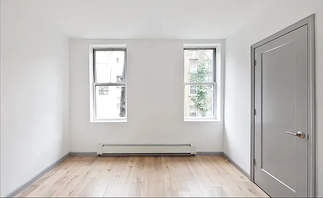 Rented by R New York | media 8