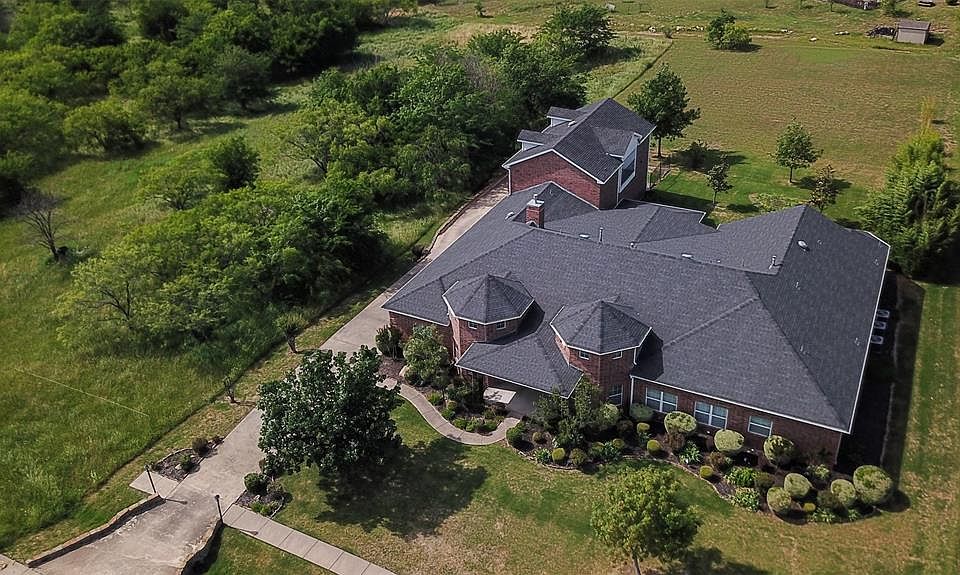 1st image of 2615 Mason Ln