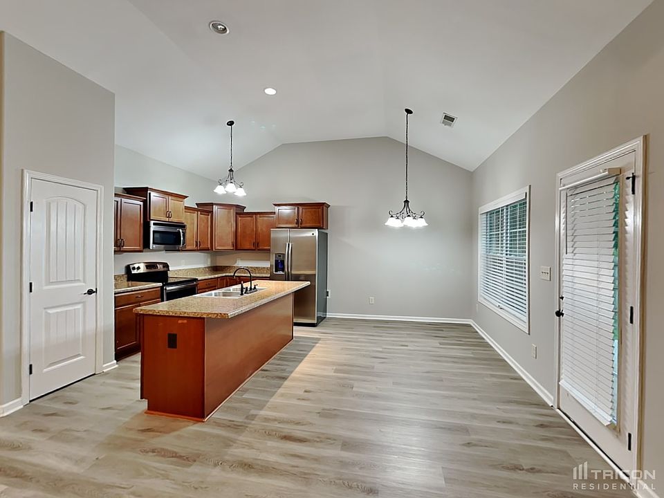 1862 Camelot Dr, Clarksville, TN 37040 Zillow