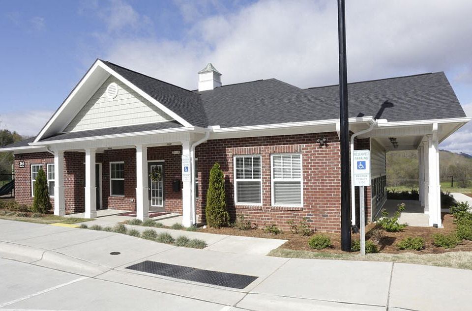 Leasing Office