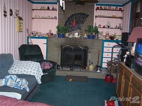2nd image of 124 Oaklawn Dr