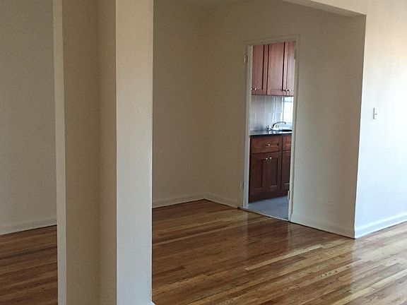 4th image of 8320 141st St APT 4L