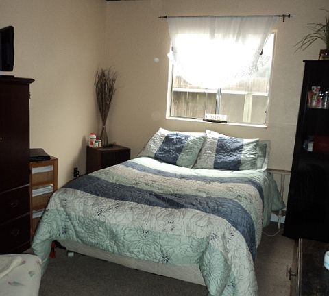 4th image of 213 4th Ave