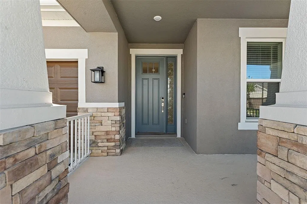 5 bed, 3.5 bath, 3053 sqft, $4,500 — Photo 3
