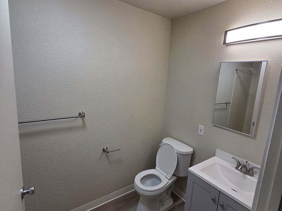 Guest Full bath