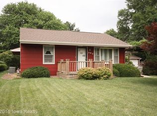 403 S G St, Indianola, IA 50125