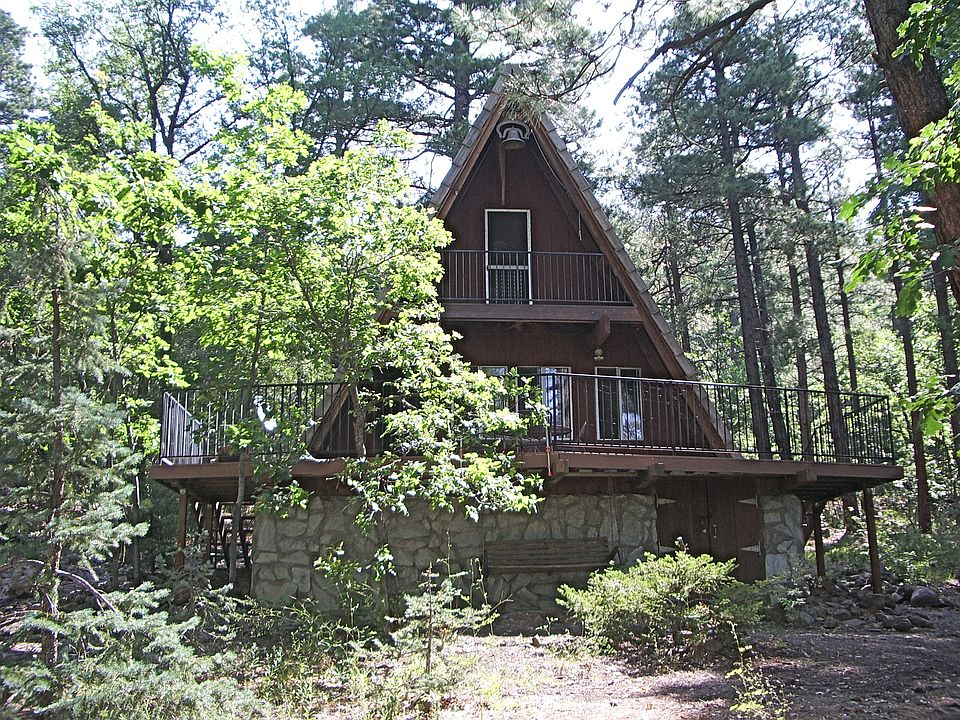 CABIN IN SUMMER