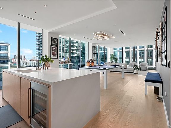 5th image of 1000 WATER STREET #1002