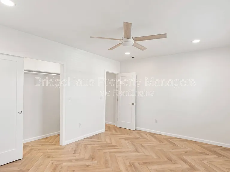 4429 Ohio St — Photo 14