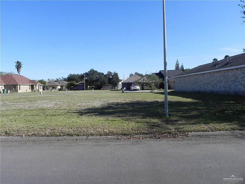1st image of 2725 Ashley Dr