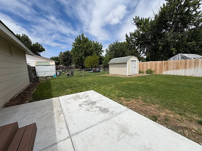 1326 W Carlton St — Photo 12