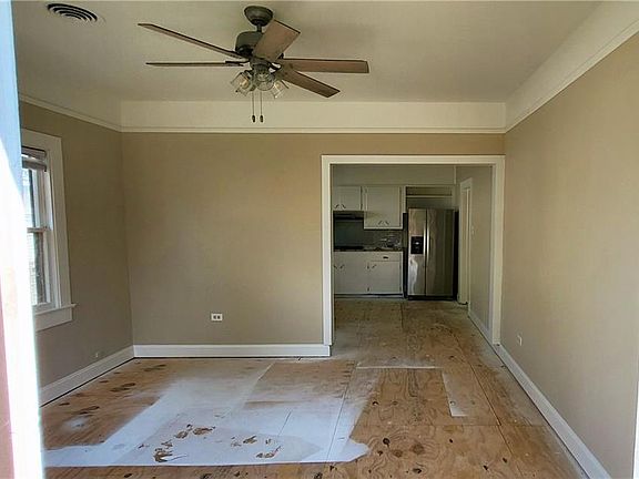 4th image of 456 Saint Charles St