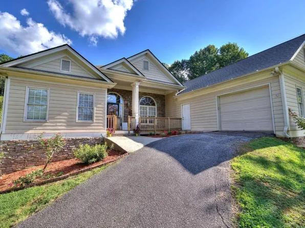 20 Hidden Valley Ln SE, Cartersville, GA 30121