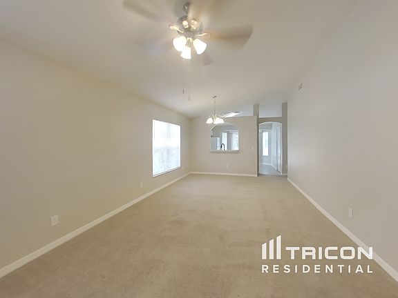 3rd image of 1404 Marsh Wood Dr