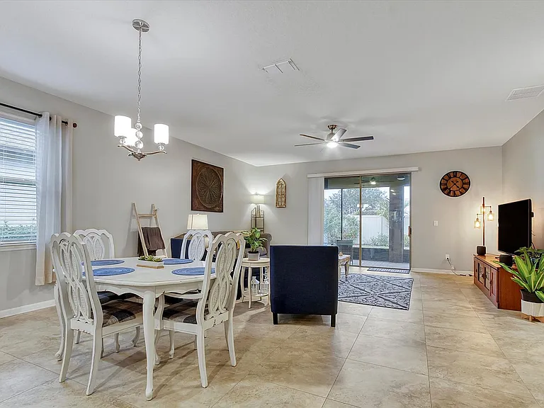 5611 Barletta Dr — Photo 8