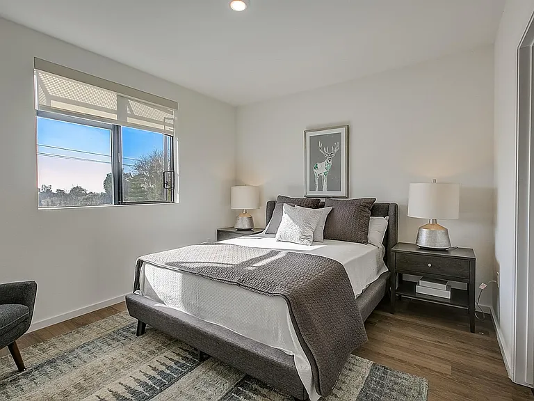 1901 Echo Park Ave #403 — Photo 11