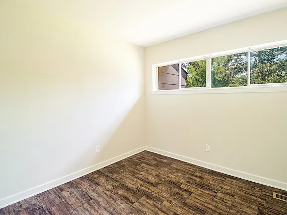3 bed, 777 sqft, $750 — Photo 4
