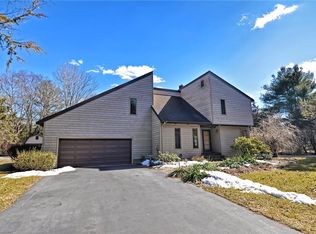 3 Hickory Ridge Rd, Rehoboth, MA 02769