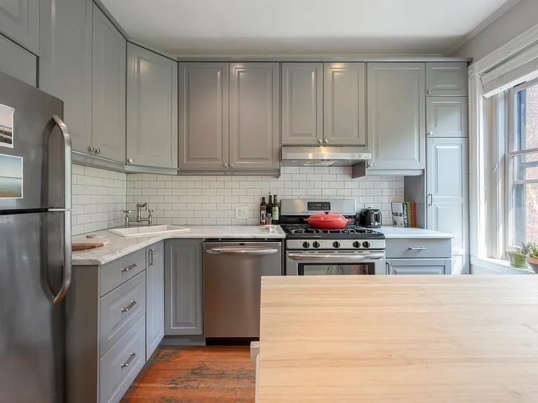 106 Myrtle St #5 — Photo 3