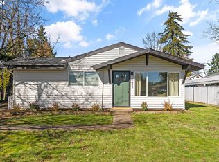11737 NE Brazee St, Portland, OR 97220