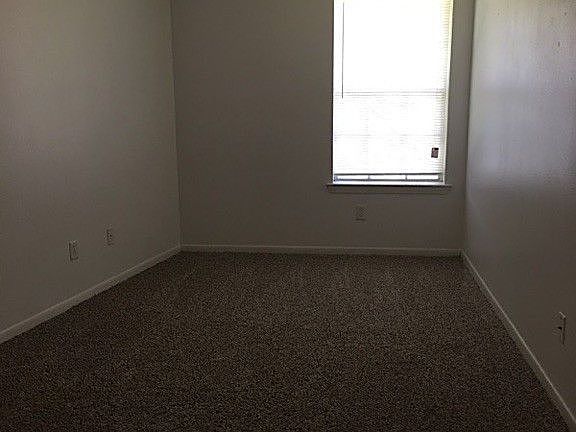 4th image of 2303 Pintail Ln