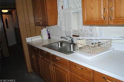 5th image of 3617 Reid Ave