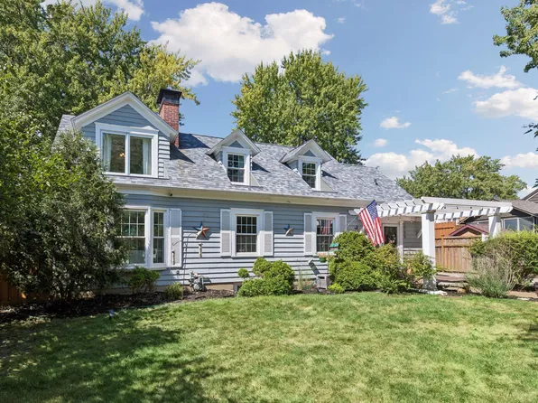 1789 Asbury St, Falcon Heights, MN 55113
