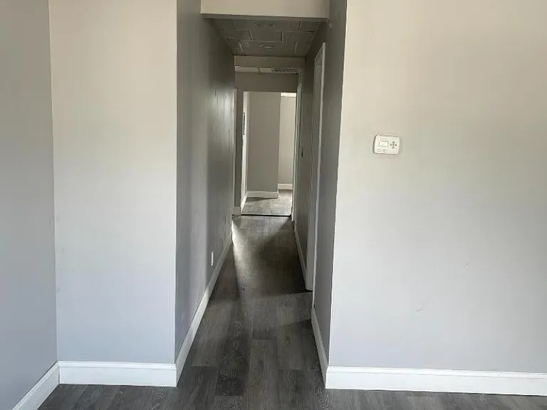 826 E Curtis St #2 — Photo 3