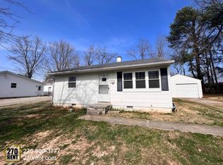 121 Crestview Dr, Brandenburg, KY 40108