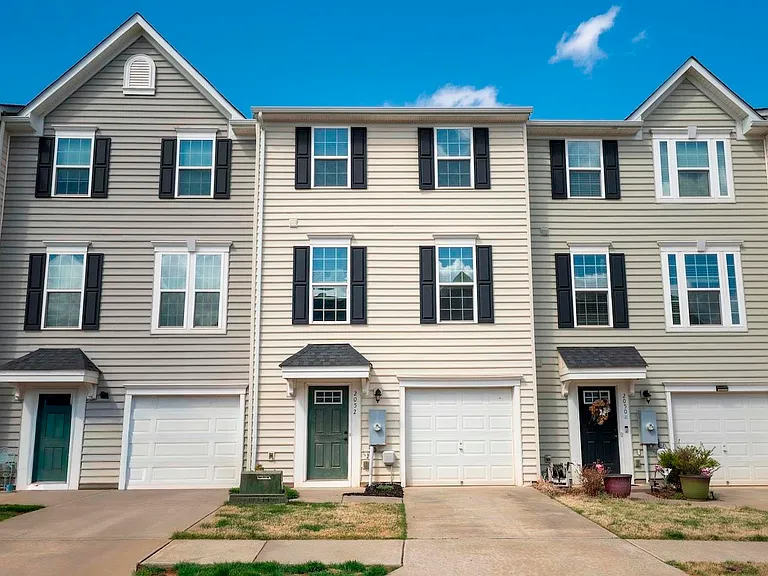 2052 Elm Tree Ct — Photo 24