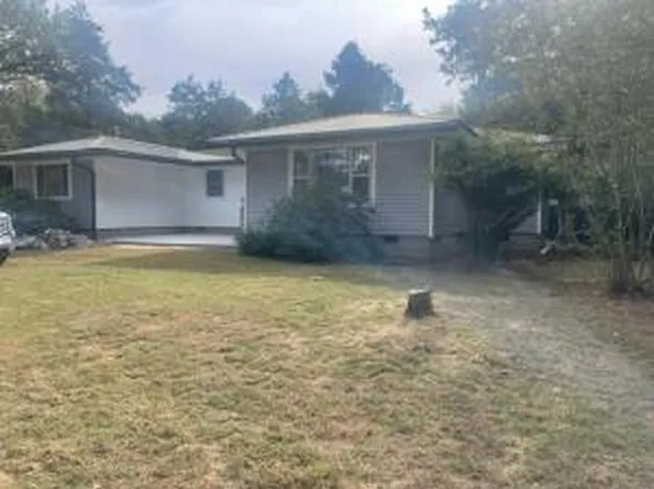 (undisclosed Address), London, AR 72847
