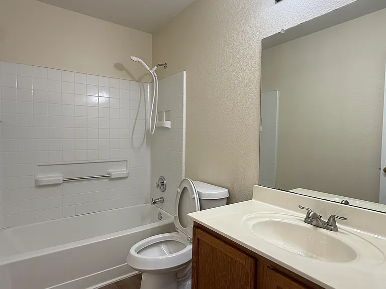 311 McCarthur Dr — Photo 18
