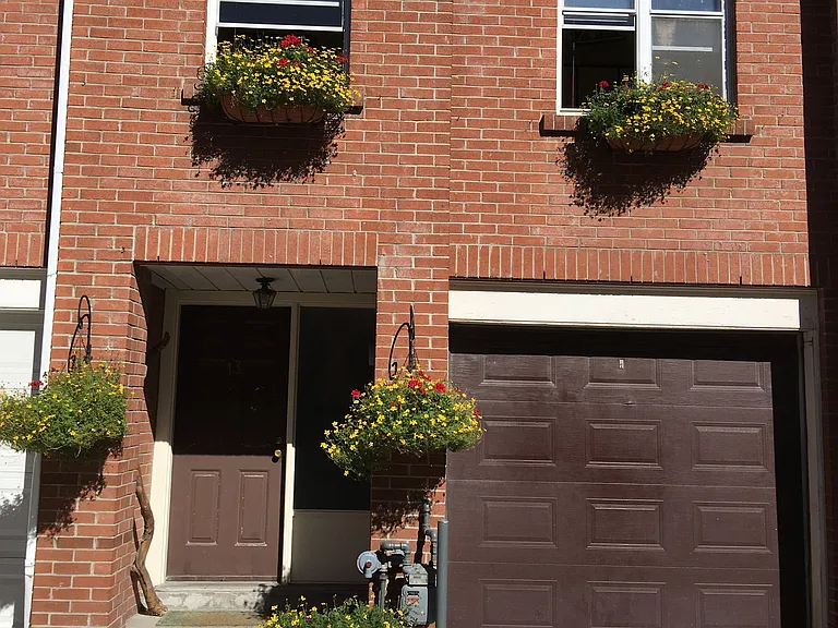 13 Portneuf Ct — Photo 1