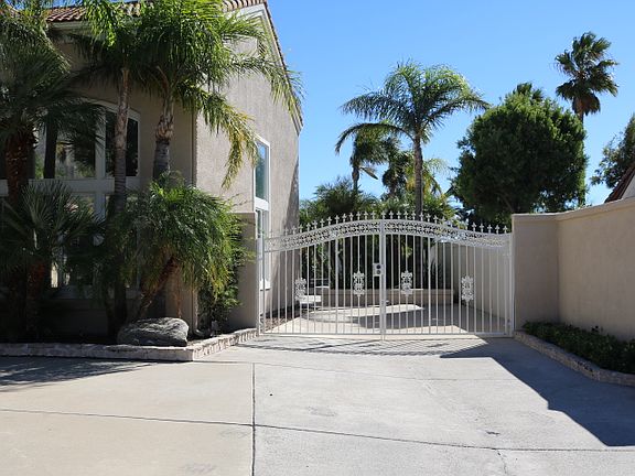 3rd image of 14049 Claremont Ln