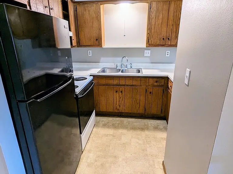 449 Dunbar Ave. 7 unit — Photo 7